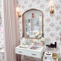 Meher’s Brow & Beauty Bar