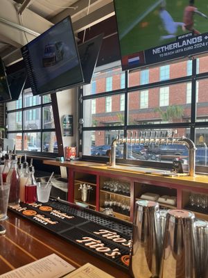 Red Palm Tavern by null