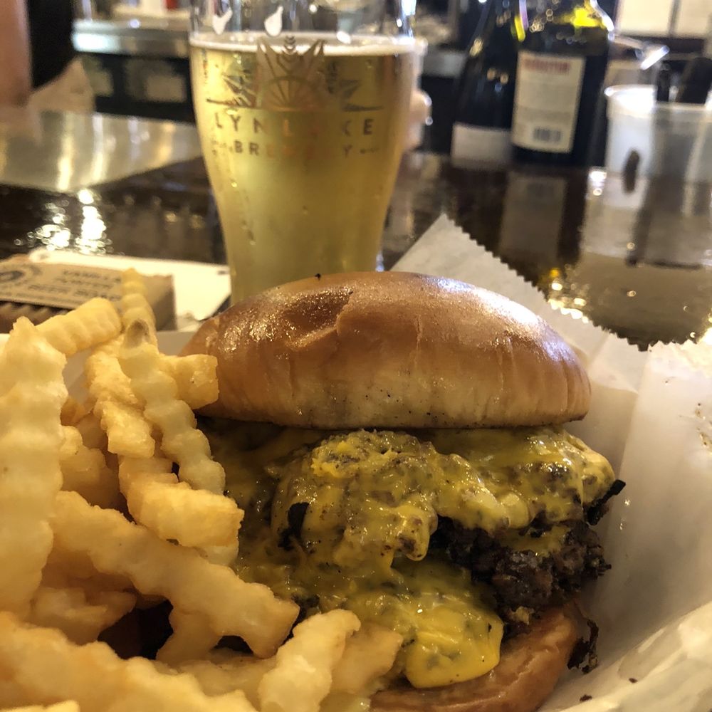 LynLake Brewery - The Classic! - Brewpubs Near Me - Minneapolis, Minnesota LynLake Brewery - The Classic! - Brewpubs Near Me - Minneapolis, Minnesota