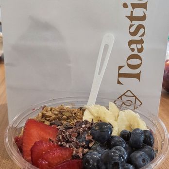 Toastique - Acai bowl. Delicious!!! - Juice Bars & Smoothies Near Me - Washington, DC, District of Columbia