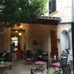 Restaurant Sa Plaça Petra - Innenbereich