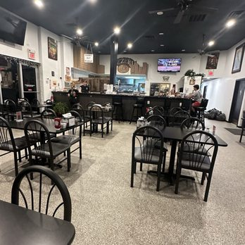 Caniglia's a Mano - Pizza Near Me - Papillion, Nebraska Caniglia's a Mano - Pizza Near Me - Papillion, Nebraska