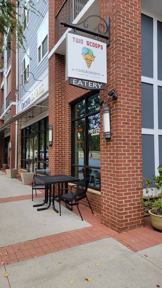TWO SCOOPS CREAMERY LAKE NORMAN Updated October 2024 44 Photos