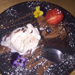 Dolce House - Chocolate brownie with vanilla bean ice cream
