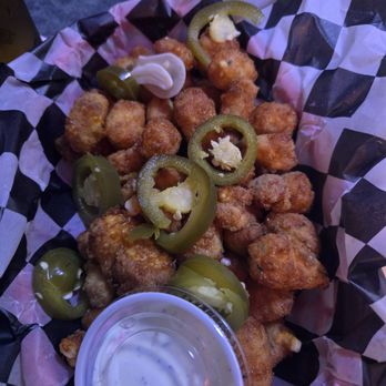 Burger Dive - Cheese curds - Burgers Near Me - Saint Paul, Minnesota