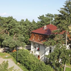 Villa Harmonie - Die Villa steht direkt hinter der Düne an der Ostsee.