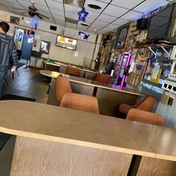 Barr's Bar - Inside seating