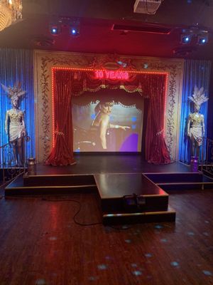Lips Drag Queen Show Palace, Restaurant & Bar by null