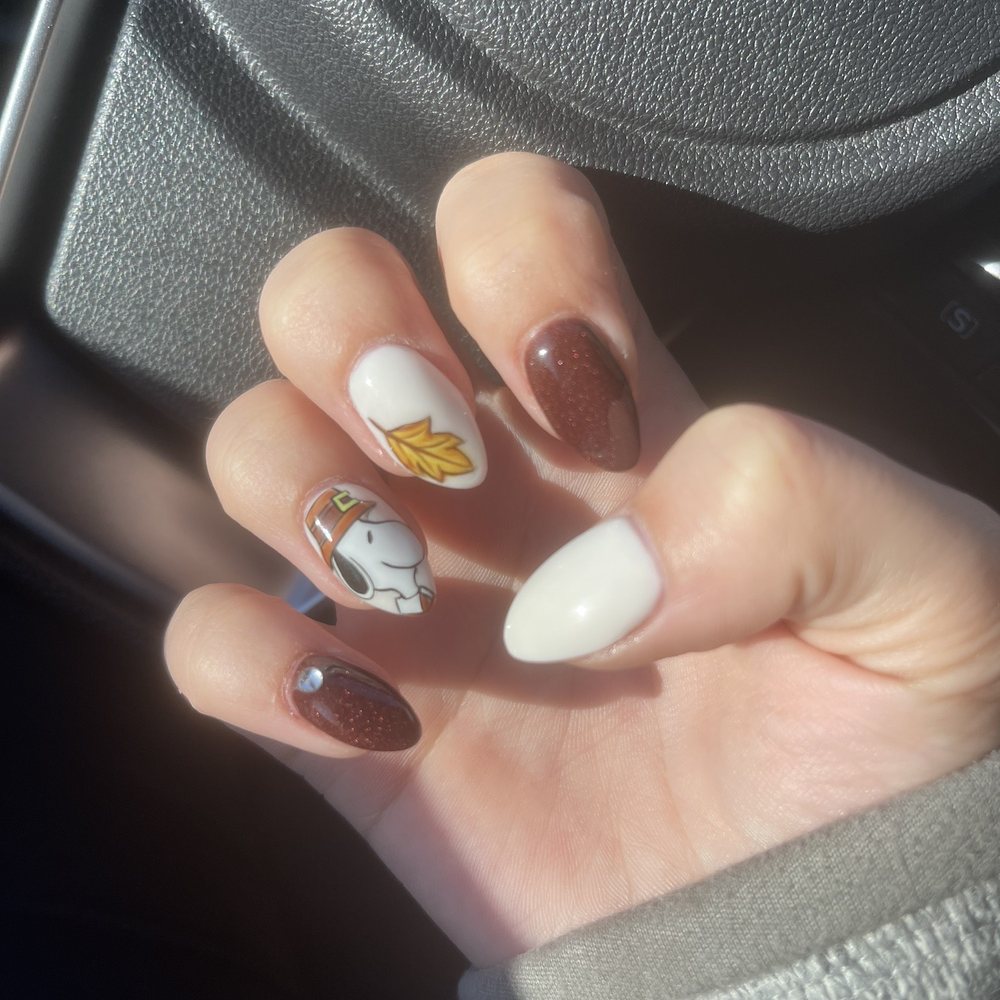 VIP Nails - thanksgiving snoopy nails! - Nail Salons Near Me - Worcester, Massachusetts VIP Nails - thanksgiving snoopy nails! - Nail Salons Near Me - Worcester, Massachusetts
