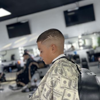 Lee's Chop Shop - Barbers Near Me - Santa Fe Springs, California Lee's Chop Shop - Barbers Near Me - Santa Fe Springs, California