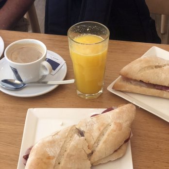 Mas Q Menos - Jamón serrano sándwich - Tapas Bars Near Me - Madrid, M Mas Q Menos - Jamón serrano sándwich - Tapas Bars Near Me - Madrid, M