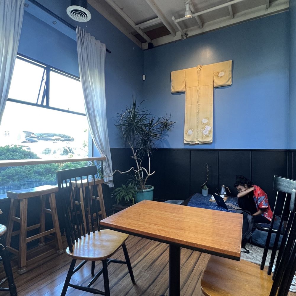 Blue Willow Teaspot - cute spot in berkeley. nice quiet spot to work + hang out! - Tea Rooms Near Me - Berkeley, California Blue Willow Teaspot - cute spot in berkeley. nice quiet spot to work + hang out! - Tea Rooms Near Me - Berkeley, California