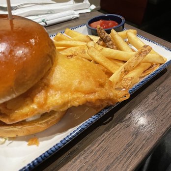 Red Lobster - Seafood Near Me - Fairfield, California