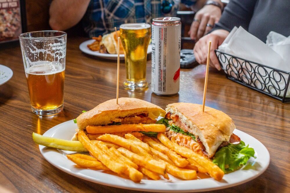 SAM’S BAR & GRILL Updated August 2024 912 N Wilbur Ave, Sayre