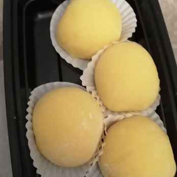 Yu Seafood - Mango mochi with cream - Seafood Near Me - Richmond Hill, Ontario