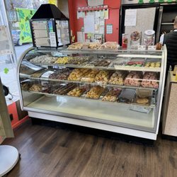 Deb Pam Bakery - Cakes