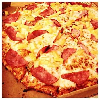 Round Table Pizza - Hawaiian pizza, take-out - Pizza Near Me - Honolulu, Hawaii Round Table Pizza - Hawaiian pizza, take-out - Pizza Near Me - Honolulu, Hawaii
