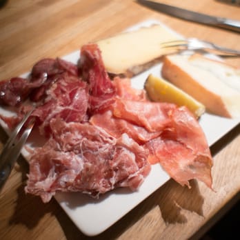 Inaro - Charcuterie et fromages - Wine Bars Near Me - Paris, 75