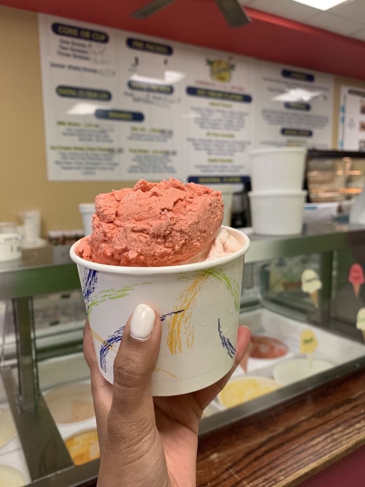 TROPICAL ICE CREAM CAFE CLOSED Updated July 2024 88 Photos & 187