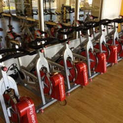 Off The Grid Fitness - Green bikes.  Put electricity back into the grid!