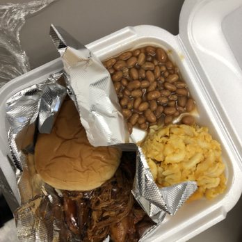 We Smokin - Pulled Pork sandwich, Sweet Baked Beans & Mac & Cheese - Food Trucks Near Me - Cincinnati, Ohio