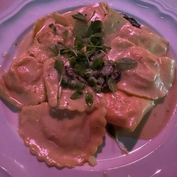 Chéri Rooftop - Lobster ravioli - Lounges Near Me - Las Vegas, Nevada