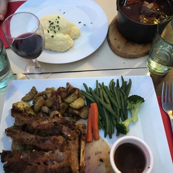 La Cave Gourmande - Beef borguignon (top) and lamb ribs (bottom) - Bistros Near Me - Paris, 75 La Cave Gourmande - Beef borguignon (top) and lamb ribs (bottom) - Bistros Near Me - Paris, 75