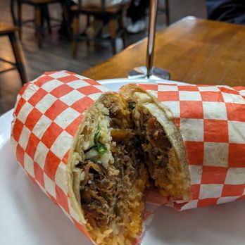 Carnitas Michoacan - Carnitas burrito - Tacos Near Me - Seattle, Washington Carnitas Michoacan - Carnitas burrito - Tacos Near Me - Seattle, Washington