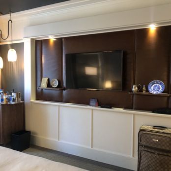 Perry Lane Hotel, a Luxury Collection Hotel, Savannah - Hotels Near Me - Savannah, Georgia Perry Lane Hotel, a Luxury Collection Hotel, Savannah - Hotels Near Me - Savannah, Georgia
