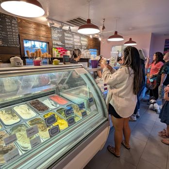 Log Cabin Ice Cream & Coffee - Ice Cream & Frozen Yogurt Near Me - Kings Beach, California Log Cabin Ice Cream & Coffee - Ice Cream & Frozen Yogurt Near Me - Kings Beach, California