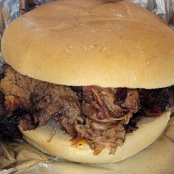 Smokin' Bob's BBQ - Burnt ends sandwich - Barbeque Near Me - Springfield, Missouri