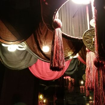 Ngon Restaurant Berlin - Decor inside - Vietnamese Near Me - Berlin, BE