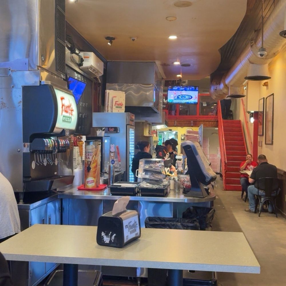 Frank's Pizza - Inside - Pizza Near Me - Houston, Texas