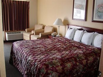 Carriage House Inn by null