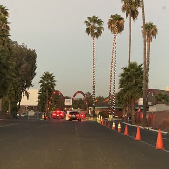Drive-In Solano - Going to the ticket booth - Drive-In Theater Near Me - Concord, California