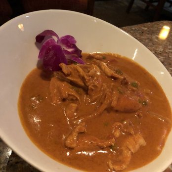 Siam Palace - Chicken Red Curry Sauce - Thai Near Me - Miami, Florida Siam Palace - Chicken Red Curry Sauce - Thai Near Me - Miami, Florida