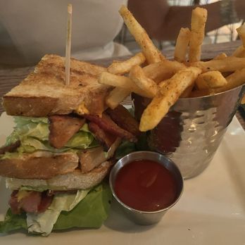 The Hideout Kitchen + Bar - BLT - Comfort Food Near Me - Palm Desert, California The Hideout Kitchen + Bar - BLT - Comfort Food Near Me - Palm Desert, California