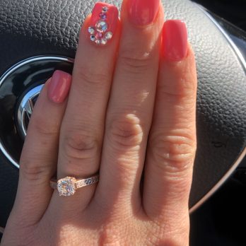 Diamond Nails and Spa - New short nails by Wendy! Pretty design! - Nail Salons Near Me - Riverside, California Diamond Nails and Spa - New short nails by Wendy! Pretty design! - Nail Salons Near Me - Riverside, California