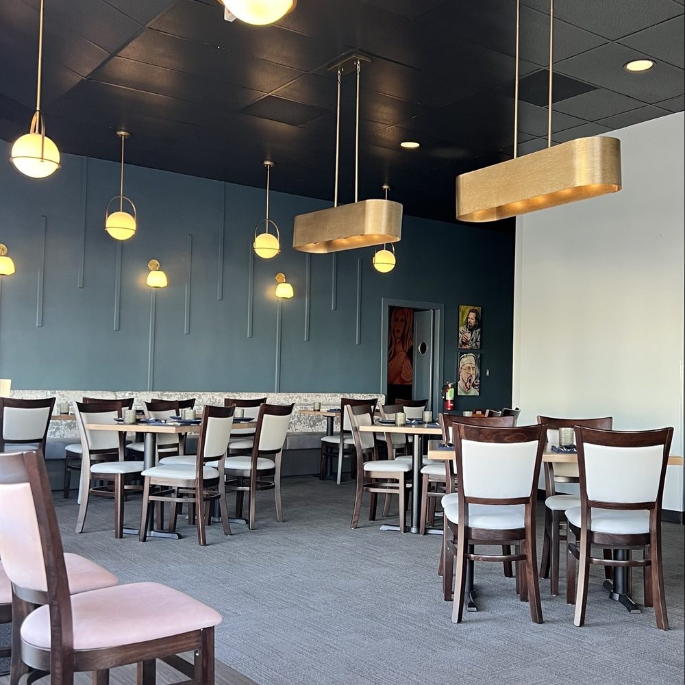 Save this for iour next trip to London 🇬🇧❤️ Obi’s food tour was the  perfect way to explore and learn about the rich history and food within  Brixton. #thingstodoinlondon #london# nyc #flatbush ..., image size:1000x1000