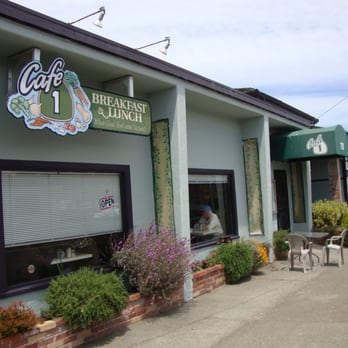 Cafe 1 - A closer view from the street. A very old 40s or 50s diner that is now super organic! - Breakfast & Brunch Near Me - Fort Bragg, California Cafe 1 - A closer view from the street. A very old 40s or 50s diner that is now super organic! - Breakfast & Brunch Near Me - Fort Bragg, California