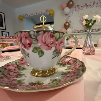 Bella's Traveling Tea Party - Tea Rooms Near Me