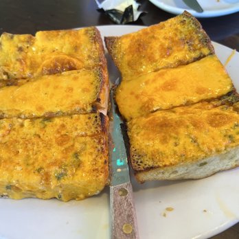 Barbara's Fishtrap - Cheesy garlic bread - Seafood Near Me - Half Moon Bay, California Barbara's Fishtrap - Cheesy garlic bread - Seafood Near Me - Half Moon Bay, California