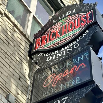 Brick House Restaurant & Lounge - Outside sign - Italian Near Me - Lodi, California
