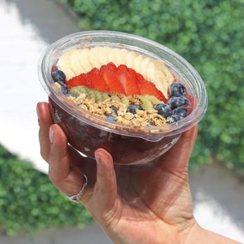 Crisp & Green - Açaí Ya Later bowl. Perfect for these 70 degree days coming up! - Salad Near Me - Blaine, Minnesota Crisp & Green - Açaí Ya Later bowl. Perfect for these 70 degree days coming up! - Salad Near Me - Blaine, Minnesota