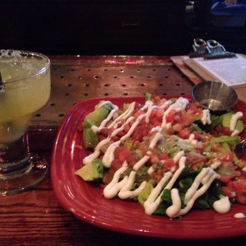 Papi's Tacos - Papis ensalada - amazing meal for less than 7$ - Mexican Near Me - Baltimore, Maryland