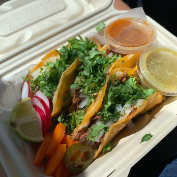 Tacos Y Mariscos Las Islitas - Morning tacos? Yes please! - Food Trucks Near Me - Kahului, Hawaii Tacos Y Mariscos Las Islitas - Morning tacos? Yes please! - Food Trucks Near Me - Kahului, Hawaii