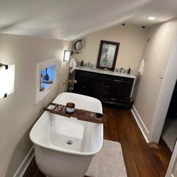 Jay Michaels Interior and Exterior - Bathroom