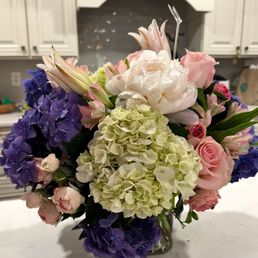 Spectacular arrangements with stunning quality and a true wow factor!