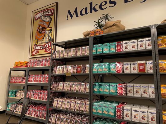 Ghirardelli Ice Cream & Chocolate Factory Outlet by null