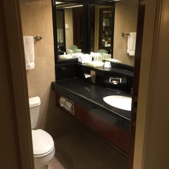 香港金域假日酒店 - Bathroom - Hotels Near Me - Hong Kong, HK